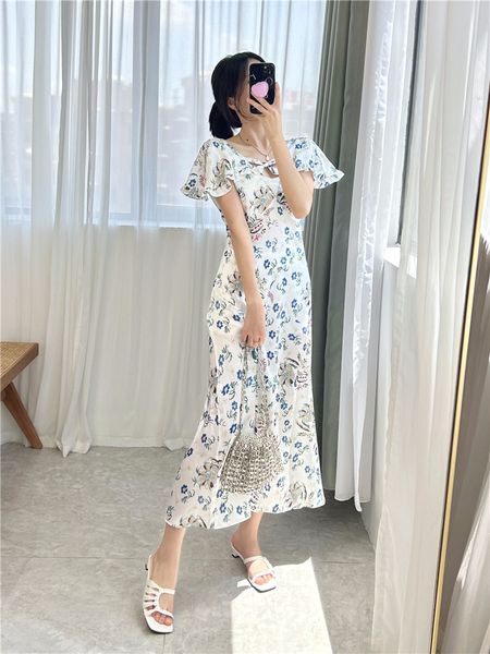 french niche dress 2023 summer retro fresh lotus leaf sleeve v-neck floral print open back strapping mid length skirt 7, Black;gray
french niche dress 2023 summer retro fresh lotus leaf sleeve v-neck floral print open back strapping mid length skirt 7, Black;gray