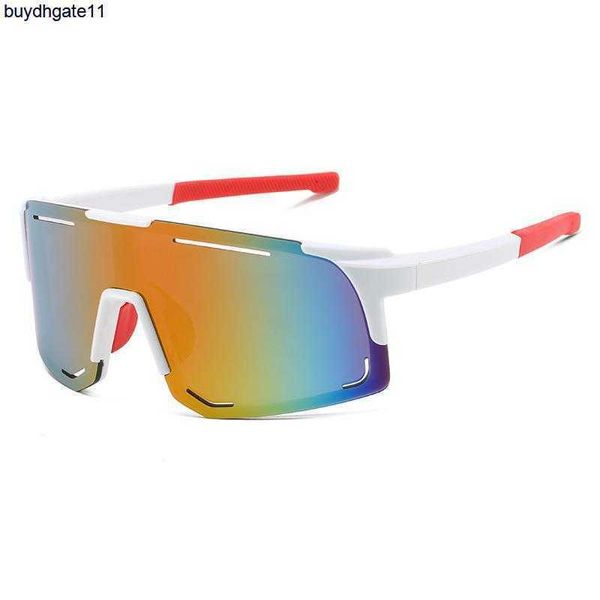 fashion designer luxury sunglasses new outdoor bicycle sandproof glasses for men and women riding 9335 sports vura, White;black
fashion designer luxury sunglasses new outdoor bicycle sandproof glasses for men and women riding 9335 sports vura, White;black