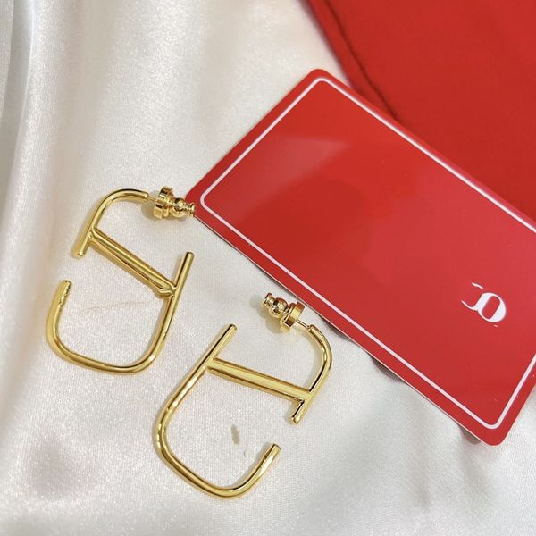 pearl stud tassels earrings gold v earring designer for woman luxury brand letter logo earings valentinolies weddings 43546, Golden;silver
pearl stud tassels earrings gold v earring designer for woman luxury brand letter logo earings valentinolies weddings 43546, Golden;silver