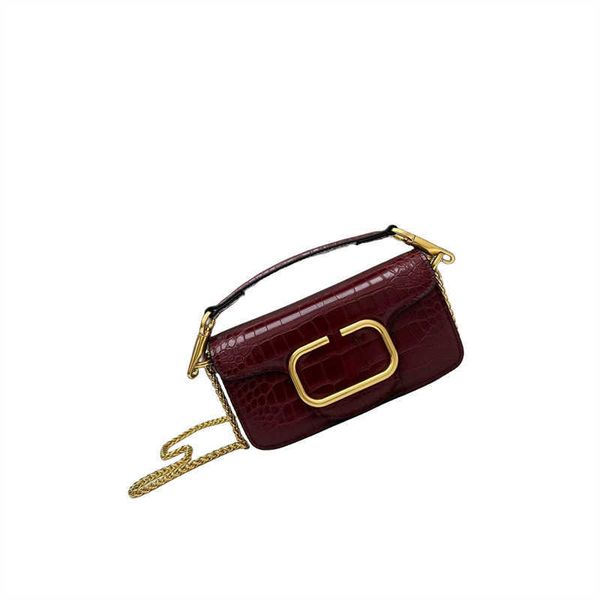 2023 bags v for v crocodile designer bright pattern ladies leather underarm bag small square bag womens summer new trend texture versatile f
2023 bags v for v crocodile designer bright pattern ladies leather underarm bag small square bag womens summer new trend texture versatile f