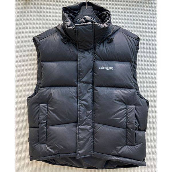 8.16 hooded drawstring stand collar sleeveless letter print soft comfortable down vest jacket women, Black
8.16 hooded drawstring stand collar sleeveless letter print soft comfortable down vest jacket women, Black