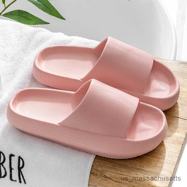 slipper new summer women sandals thick platform bathroom home slippers men soft sole indoor female slipper no-slip flip flops r230816, Black;grey
slipper new summer women sandals thick platform bathroom home slippers men soft sole indoor female slipper no-slip flip flops r230816, Black;grey