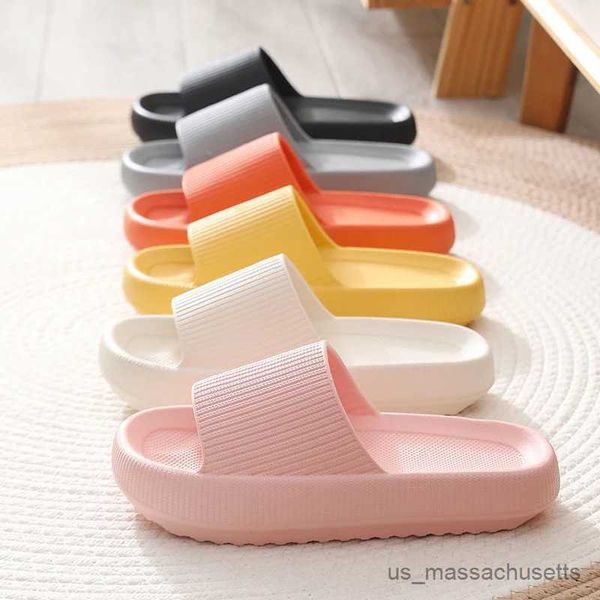 slipper 2023 summer non-slip flip flops thick platform men bathroom home slippers anti-odor soft sole lightweight sandals cloud r230816, Black;grey
slipper 2023 summer non-slip flip flops thick platform men bathroom home slippers anti-odor soft sole lightweight sandals cloud r230816, Black;grey