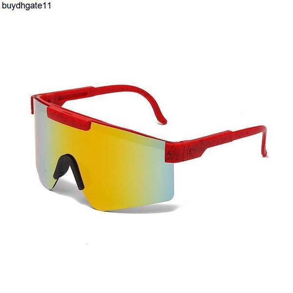 fashion designer luxury sunglasses outdoor cycling glasses men's and women's road bikes bicycle goggles day night yui5, White;black
fashion designer luxury sunglasses outdoor cycling glasses men's and women's road bikes bicycle goggles day night yui5, White;black