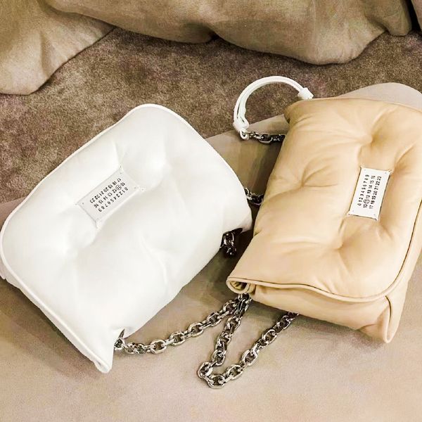 lambskin chain margiela the totes men cloud bag womens clutch bags designer cross body shoulder bag luxury messenger lady handbag fashion tr
lambskin chain margiela the totes men cloud bag womens clutch bags designer cross body shoulder bag luxury messenger lady handbag fashion tr