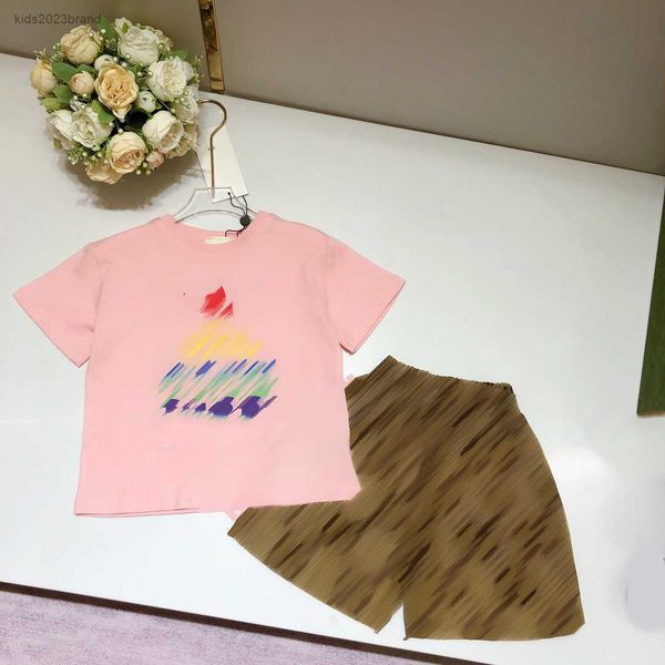 designer baby summer suit kids tracksuit size 100-160 cm 2pcs colorful logo printed t-shirt and grid letter jacquard shorts july07, White
designer baby summer suit kids tracksuit size 100-160 cm 2pcs colorful logo printed t-shirt and grid letter jacquard shorts july07, White