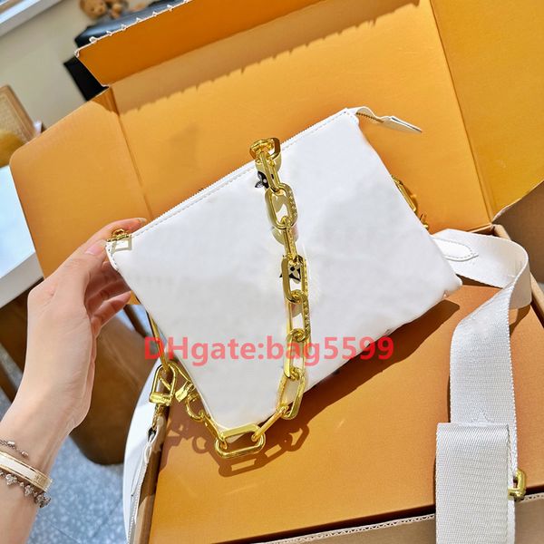 2023 designer tote luxury ladies tote shoulder messenger bag floral leather composite maternal and baby ladies large capacity wallet
2023 designer tote luxury ladies tote shoulder messenger bag floral leather composite maternal and baby ladies large capacity wallet