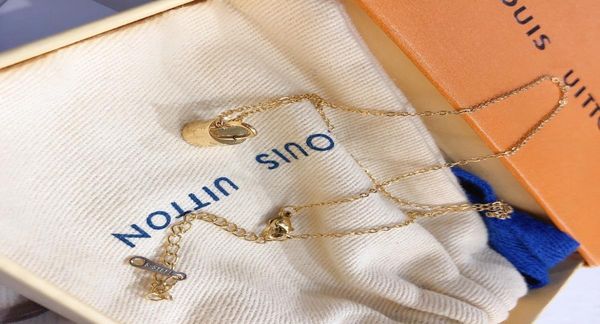 womens luxury designer necklace choker pendant chain 18k gold plated stainless steel letter necklaces wedding jewelry accessories 8457161, Silver
womens luxury designer necklace choker pendant chain 18k gold plated stainless steel letter necklaces wedding jewelry accessories 8457161, Silver