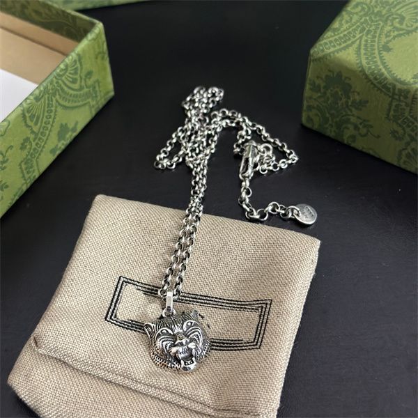 retro pendant necklace ggity double letter g logo jewelry brand designer men woman 925 silver long necklaces 6569
retro pendant necklace ggity double letter g logo jewelry brand designer men woman 925 silver long necklaces 6569