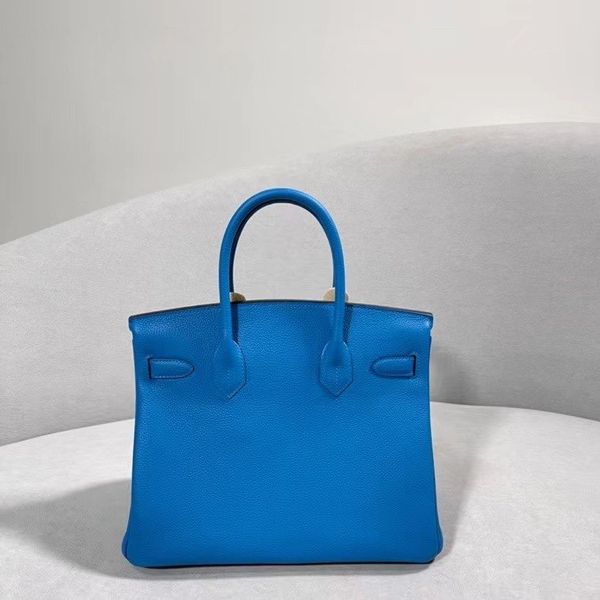 9a luxury designer customizes fully handmade sewn genuine leather women's bags that can be gentle, elegant, and casual to hold small sq
9a luxury designer customizes fully handmade sewn genuine leather women's bags that can be gentle, elegant, and casual to hold small sq
