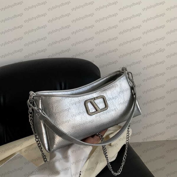 underarm bag luxury handbag designer bag women bag zipper bag fashion shoulder bag nylon lining casual bag simple style crossbody bag stylis
underarm bag luxury handbag designer bag women bag zipper bag fashion shoulder bag nylon lining casual bag simple style crossbody bag stylis
