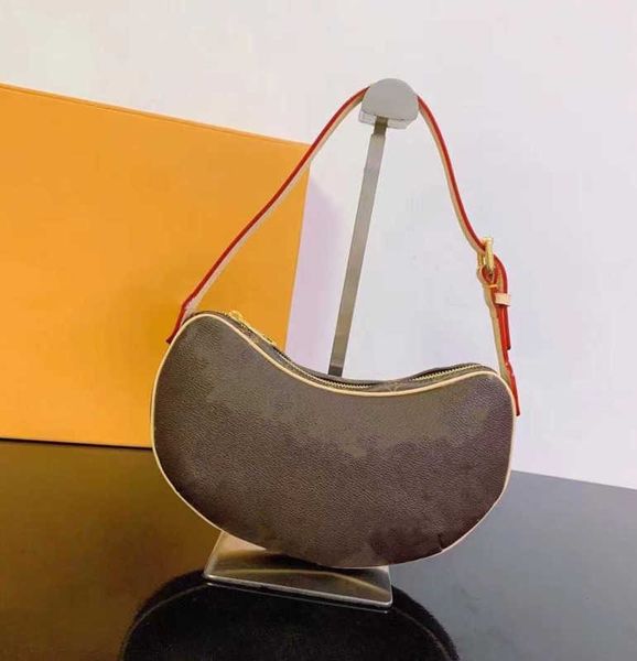 2023 totes luxury designer women luxurys designers bags round made in real leather pochette croissant handbags
2023 totes luxury designer women luxurys designers bags round made in real leather pochette croissant handbags