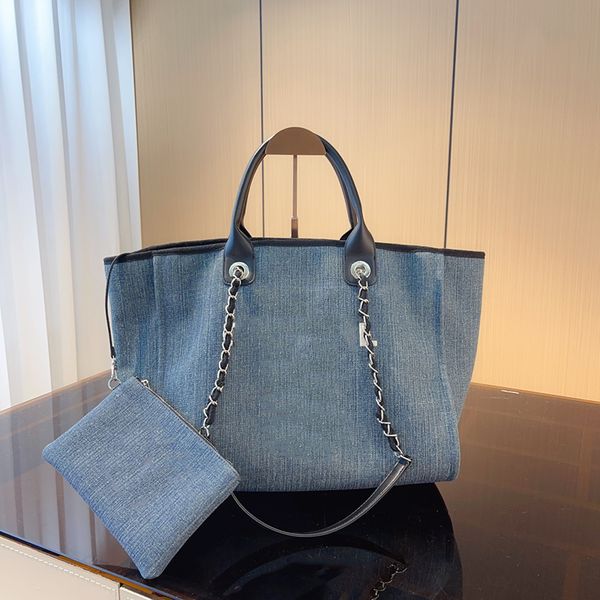 famous designer bag french brand handbag oversized denim shopping bag practical and wear-resistant outdoor travel bag women's message b
famous designer bag french brand handbag oversized denim shopping bag practical and wear-resistant outdoor travel bag women's message b