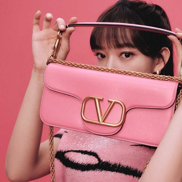 v slave designer summer bags for style ladies v family bag crossbody colorful versatile king small square bag handheld bag style fashion und
v slave designer summer bags for style ladies v family bag crossbody colorful versatile king small square bag handheld bag style fashion und