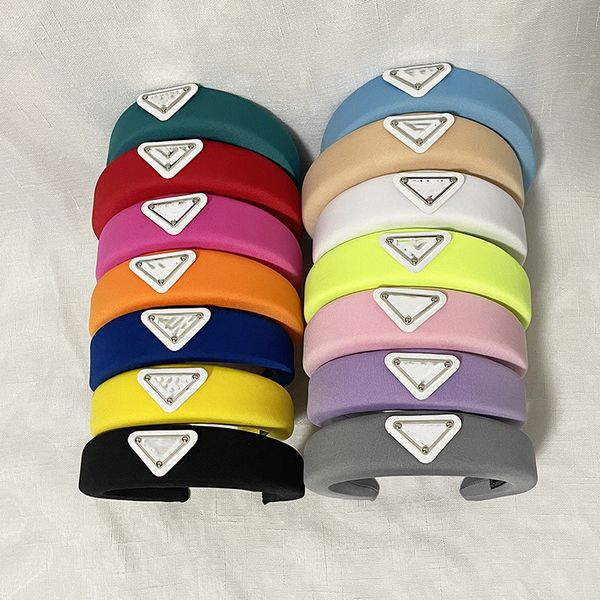 luxury designer headbands hairjewelry women solid color brand letter french wide edge knitting hairband fashion autumn sport hair hoop vinta, Silver
luxury designer headbands hairjewelry women solid color brand letter french wide edge knitting hairband fashion autumn sport hair hoop vinta, Silver