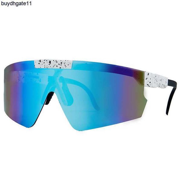 fashion designer luxury sunglasses 2023 cycling glasses outdoor sports bicycle windproof colorful flip tlmx, White;black
fashion designer luxury sunglasses 2023 cycling glasses outdoor sports bicycle windproof colorful flip tlmx, White;black