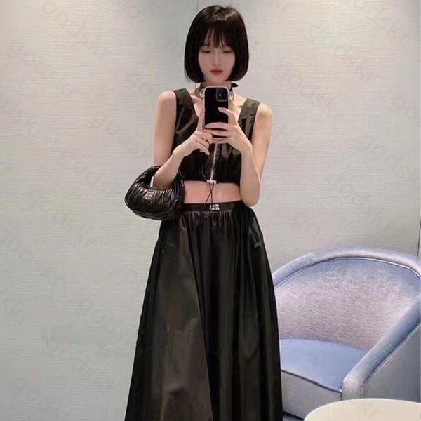 cool women vest skirt letter print sleeveless camisole zipper high waisted skirt street style women vset skirt set, Gray
cool women vest skirt letter print sleeveless camisole zipper high waisted skirt street style women vset skirt set, Gray