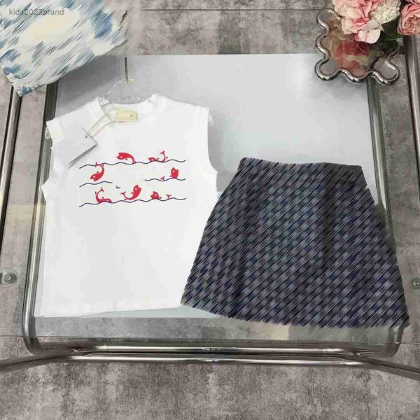 baby tracksuits designer kids dress sets size 100-150 cm 2pcs fish pattern printing sleeveless tank and logo aop skirt july17, White
baby tracksuits designer kids dress sets size 100-150 cm 2pcs fish pattern printing sleeveless tank and logo aop skirt july17, White