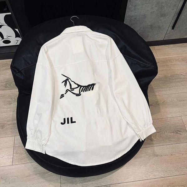 high version men women jackets arc jil designer jacket fashion outdoor work style cardigan coat men's shirt jacket, Black;brown
high version men women jackets arc jil designer jacket fashion outdoor work style cardigan coat men's shirt jacket, Black;brown