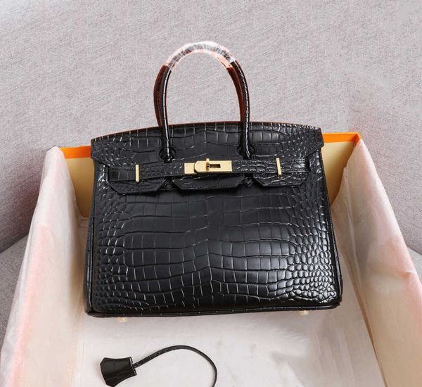 totes 5a handbag luxurys fashion brand women bags famous handbags with shoulder straps and packing luxury and high sense
totes 5a handbag luxurys fashion brand women bags famous handbags with shoulder straps and packing luxury and high sense
