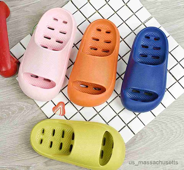 slipper summer children' solid color soft slippers comfortable breathable non-slip cute slippers home bathroom beach slippers r230816, Black;grey
slipper summer children' solid color soft slippers comfortable breathable non-slip cute slippers home bathroom beach slippers r230816, Black;grey