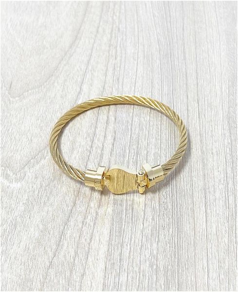 fashion charm men stainless steel bracelet for man 18k gold plated women horseshoe buckle bangles handmade accessories with jewelr3966650, Golden;silver
fashion charm men stainless steel bracelet for man 18k gold plated women horseshoe buckle bangles handmade accessories with jewelr3966650, Golden;silver