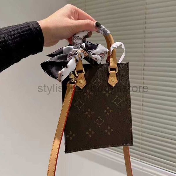 mini piano score bag 2023 new ladies handbag fashion classic shopping commuting bag going out crossbody bagstylishhandbagsstore
mini piano score bag 2023 new ladies handbag fashion classic shopping commuting bag going out crossbody bagstylishhandbagsstore