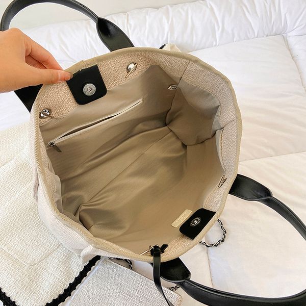 designer bag large capacity tote bag fashion classic one shoulder diagonal straddle bag tote bag
designer bag large capacity tote bag fashion classic one shoulder diagonal straddle bag tote bag