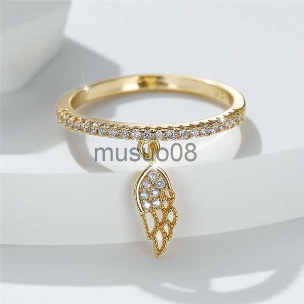 band rings white zircon small round stone ring vintage gold silver color wedding ring cute angel wing pendant rings for women bride jewelry
band rings white zircon small round stone ring vintage gold silver color wedding ring cute angel wing pendant rings for women bride jewelry