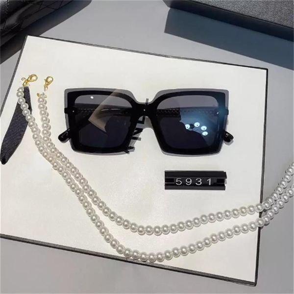 summer famous sunglasses oversized flat ladies sun glasses chain women square frames fashion designer with packag268d, White;black
summer famous sunglasses oversized flat ladies sun glasses chain women square frames fashion designer with packag268d, White;black
