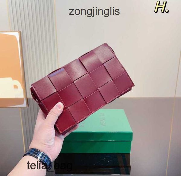 fashion 2023 venetaas bags leisure shoulder bottegaas cassette women's designer bag woven crossbody handbags 2el0
fashion 2023 venetaas bags leisure shoulder bottegaas cassette women's designer bag woven crossbody handbags 2el0
