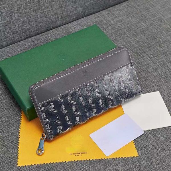 brand goyya clutch bag designer change purse card pack handbag dog coin purses tooth long wallet built-in zipper compartment multi-card vers, Red;black
brand goyya clutch bag designer change purse card pack handbag dog coin purses tooth long wallet built-in zipper compartment multi-card vers, Red;black