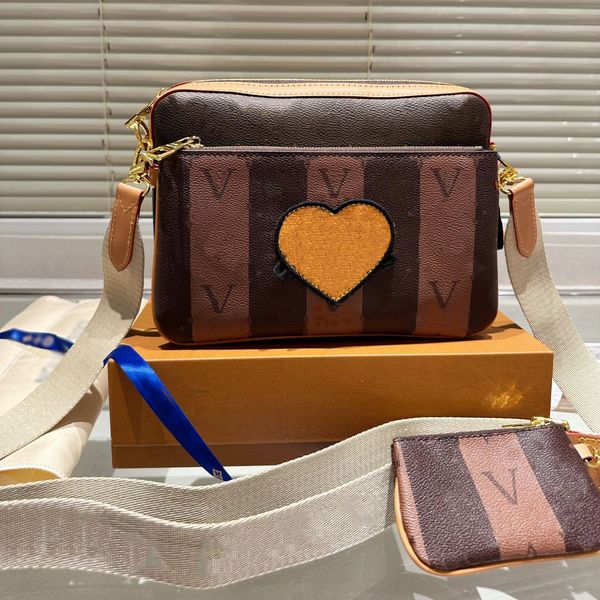 french brand designer shoulder bag genuine leather trio messenger bags 23 new fashionable men's three in one crossbody bag portable and
french brand designer shoulder bag genuine leather trio messenger bags 23 new fashionable men's three in one crossbody bag portable and