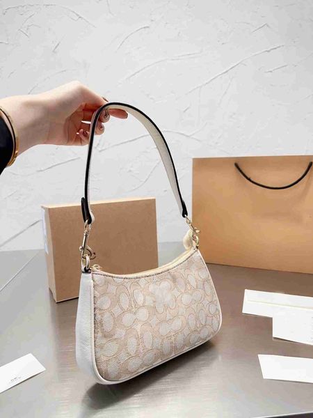 teri classic underarm bag tote bag metal small chain stitching leather shoulder strap box 23bags
teri classic underarm bag tote bag metal small chain stitching leather shoulder strap box 23bags