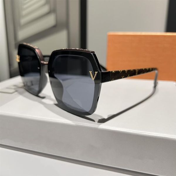 2023 design luxury millionaire sunglasses for women men fashion classic retro ladies outdoor travel polaroid sun glasses310e, White;black
2023 design luxury millionaire sunglasses for women men fashion classic retro ladies outdoor travel polaroid sun glasses310e, White;black