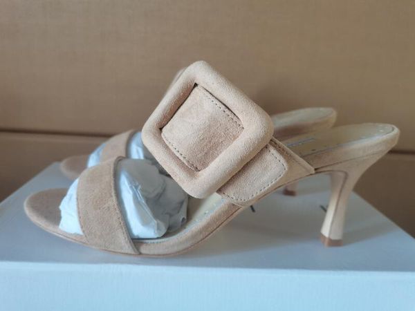 5a mb5728230 slippers manloblanik scolto suede jewel buckle .5cm heels slingback sandal mules discount desinger shoes for women size 34-41, Black
5a mb5728230 slippers manloblanik scolto suede jewel buckle .5cm heels slingback sandal mules discount desinger shoes for women size 34-41, Black