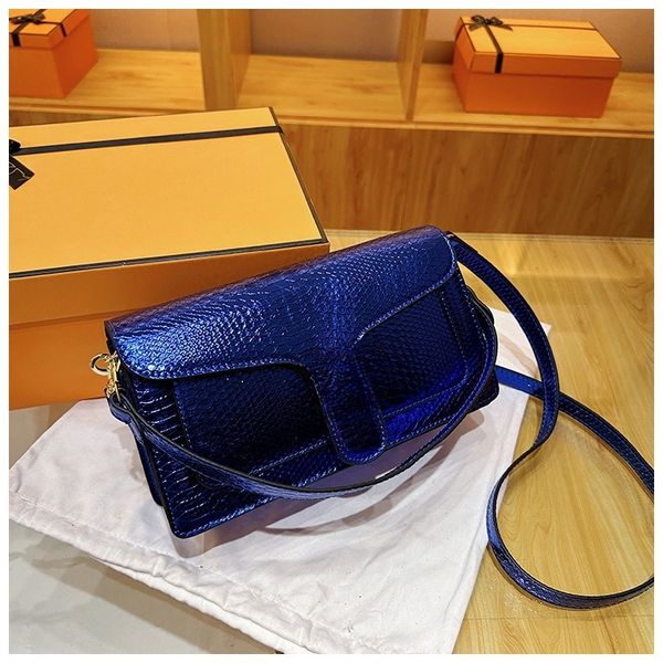 luxury designers fashion tote shoulder bags strap women shoulder metal buckle perfect restore with box dust baghandbag genuine leather cross
luxury designers fashion tote shoulder bags strap women shoulder metal buckle perfect restore with box dust baghandbag genuine leather cross