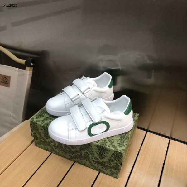 23ss designer kids casual shoe buckle not tied child sneakers size 23-35 fashion baby shoes box protection shipment june20, Black;red
23ss designer kids casual shoe buckle not tied child sneakers size 23-35 fashion baby shoes box protection shipment june20, Black;red