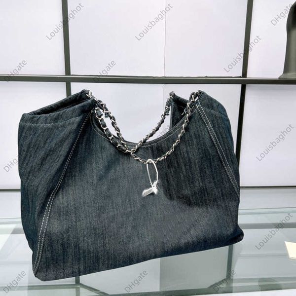 xiaoxiangfeng bag women's large capacity cowboy tote bag handbill of lading shoulder and underarm bag shopping bag 22bag 23bags
xiaoxiangfeng bag women's large capacity cowboy tote bag handbill of lading shoulder and underarm bag shopping bag 22bag 23bags