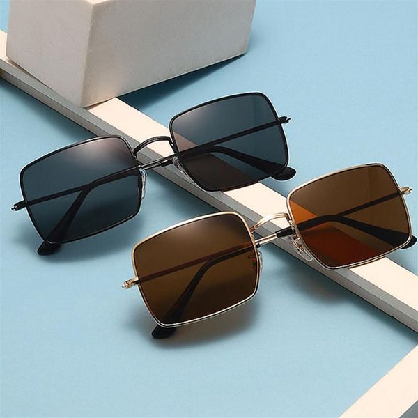 classic oversized sunglasses men women designer square shaped sun glasses outdoor uv protection eyewear with case287n, White;black
classic oversized sunglasses men women designer square shaped sun glasses outdoor uv protection eyewear with case287n, White;black