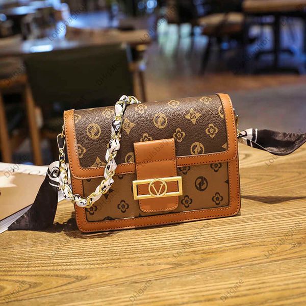 mqbblv luxury leather bag women's ins super fire diagonal straddle bag single shoulder bag counter shell small bag brand 23bags
mqbblv luxury leather bag women's ins super fire diagonal straddle bag single shoulder bag counter shell small bag brand 23bags