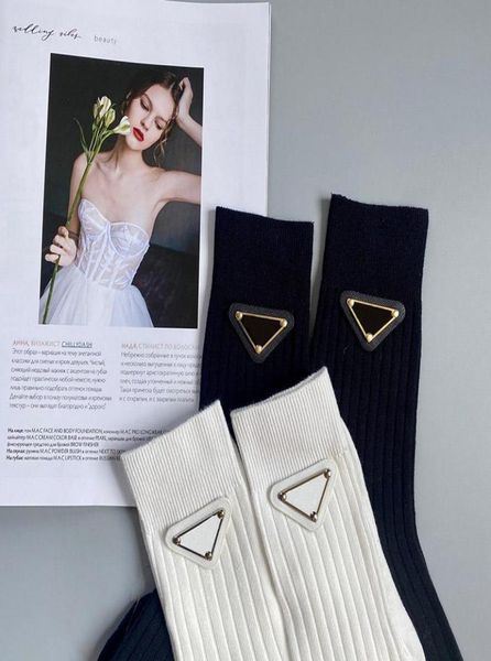 women luxury designer socks letter p solid color cotton casual sock soft knee high socks for man9060273, Black
women luxury designer socks letter p solid color cotton casual sock soft knee high socks for man9060273, Black