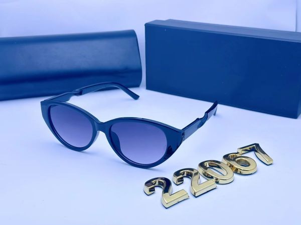 luxury designer sunglasses for women fashion attitude uv400 protection lens square full frame gold color plated side logo gold sunglasses ne, White;black
luxury designer sunglasses for women fashion attitude uv400 protection lens square full frame gold color plated side logo gold sunglasses ne, White;black