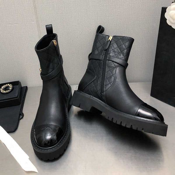 boots lambskin womens chunky heels 5cm ankle boots with zippers rubber sole quilted texture matelasse 23ssf/w snow western motorcycle casual, Black
boots lambskin womens chunky heels 5cm ankle boots with zippers rubber sole quilted texture matelasse 23ssf/w snow western motorcycle casual, Black