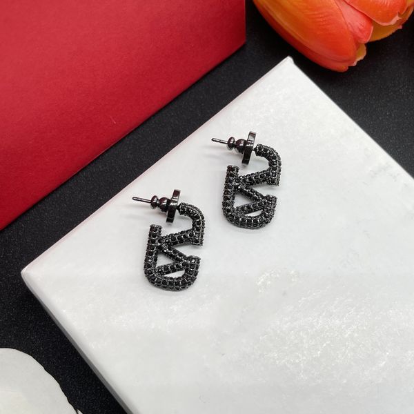 gold stud earring letter v logo brand woman earing designer luxury valentinolies jewelry crystal pearl hoop earrings 74568, Golden;silver
gold stud earring letter v logo brand woman earing designer luxury valentinolies jewelry crystal pearl hoop earrings 74568, Golden;silver