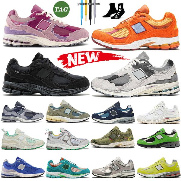 luxury fashion 2002r sneakers with box designer casual shoes 2002r women mens 2002 r protection pack phantom rain on cloud white black lunar
luxury fashion 2002r sneakers with box designer casual shoes 2002r women mens 2002 r protection pack phantom rain on cloud white black lunar