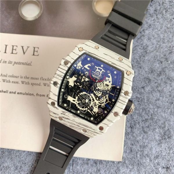 luxury men watch designer watches classic sport tape belt automatic mechanical wristwatch 40mm 2813 movement sapphire racing clothing design, Slivery;brown
luxury men watch designer watches classic sport tape belt automatic mechanical wristwatch 40mm 2813 movement sapphire racing clothing design, Slivery;brown