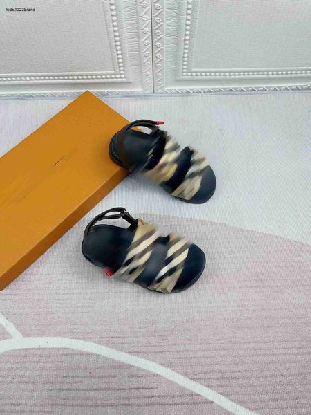kids sandals girl slippers multicolor stripe child casual shoes box packaging children's size 26-35 june25, Black;red
kids sandals girl slippers multicolor stripe child casual shoes box packaging children's size 26-35 june25, Black;red