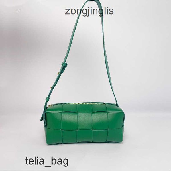 bottegaas underarm brick cassettes bags spring cowhide knitted color venetaas candy bag one shoulder 2023 square wo h3v0
bottegaas underarm brick cassettes bags spring cowhide knitted color venetaas candy bag one shoulder 2023 square wo h3v0
