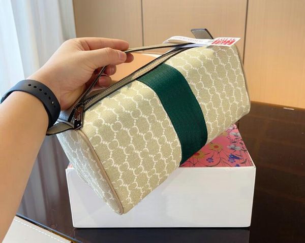 designer travelling toilet bag fashion design women wash bag large capacity cosmetic bags travel makeup toiletry bag pouch 26cm
designer travelling toilet bag fashion design women wash bag large capacity cosmetic bags travel makeup toiletry bag pouch 26cm